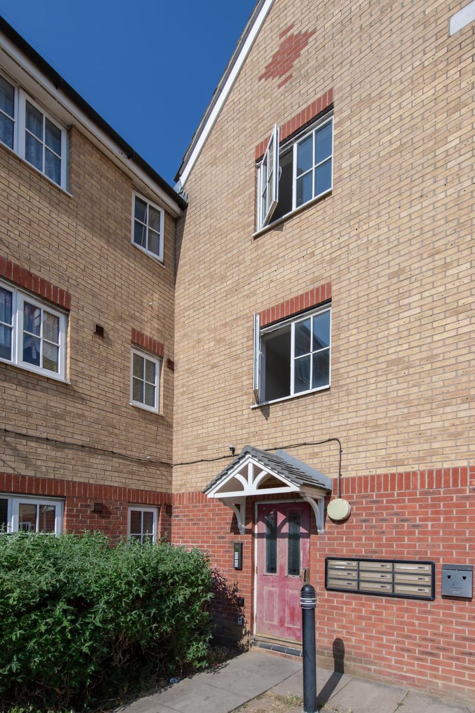 Property building, Day