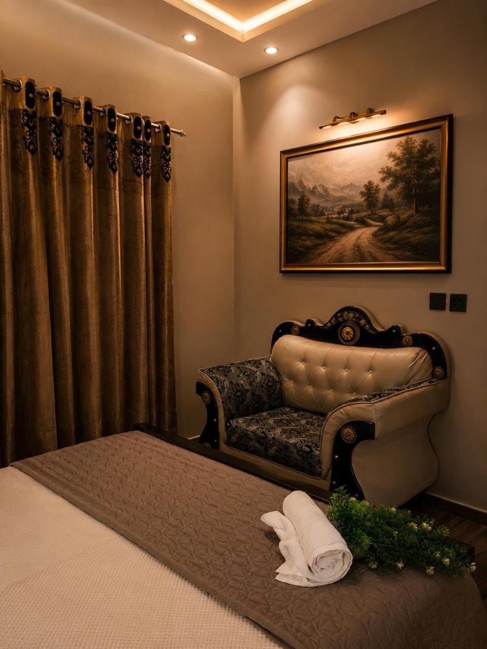 Peace Apartment Apartment in Lahore