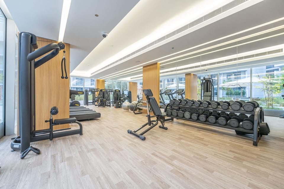 StayShort - Contemporary 1 Bedroom Sleeps 4 in JVC Apartment in Dubai