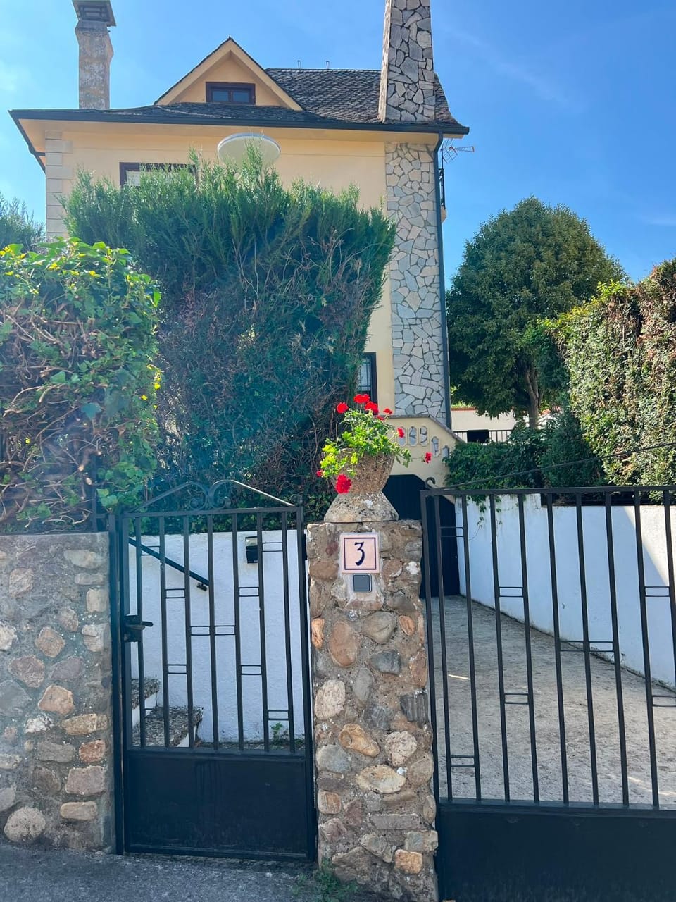 La Almendrina Casa Rural House in Castile and León