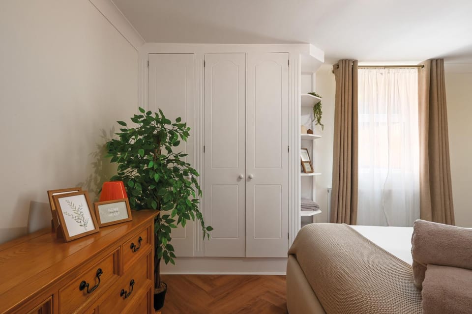 Living room, Seating area, wardrobe
