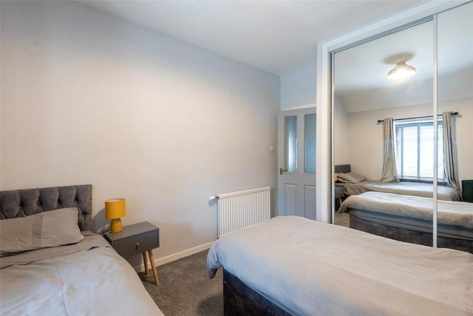 Broughty Ferry Cottage - 2 bedrooms - By the River Apartment in Dundee