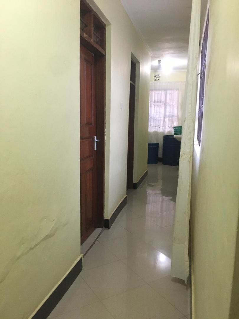 Amazon half london Bed and Breakfast in Tanzania