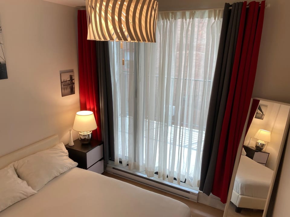 NICE FURNISHED CONDO Downtown - GRIFFINTOWN QG Apartment in Montreal