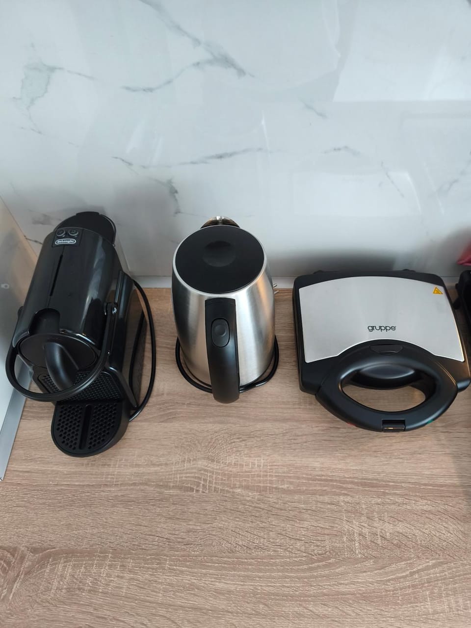 Coffee/tea facilities, toaster