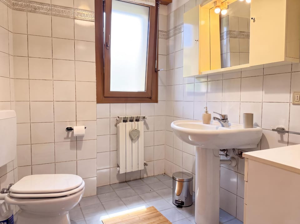 Toilet, Bathroom, bidet
