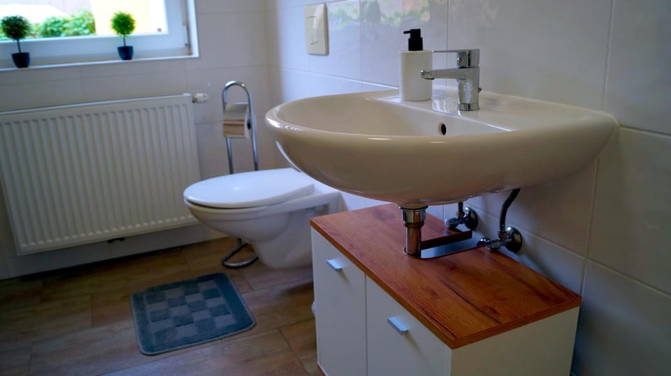 Toilet, Bathroom