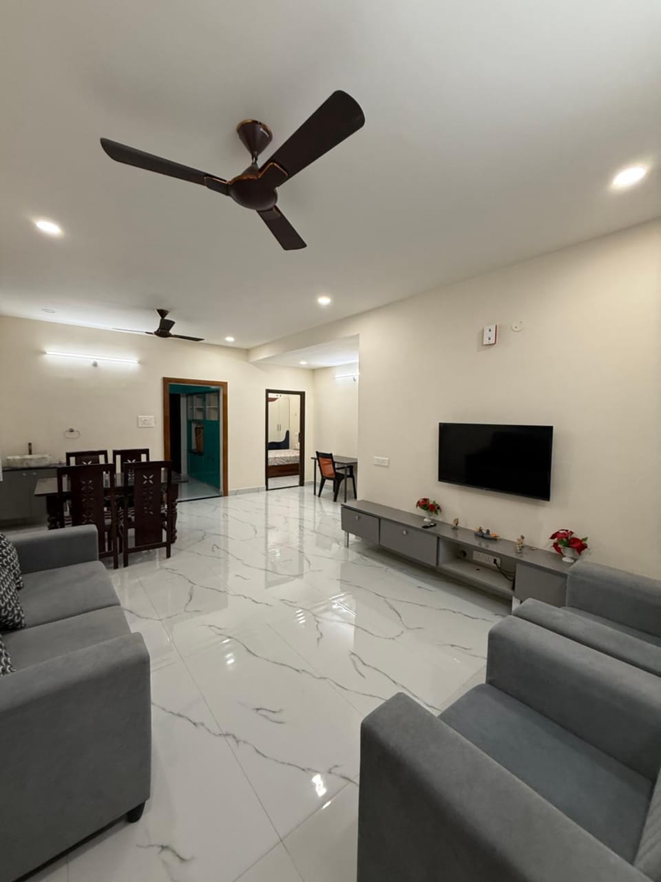 Slice of Paradise Madhapur 2BHK HitechCity OG Stays Apartment in Hyderabad