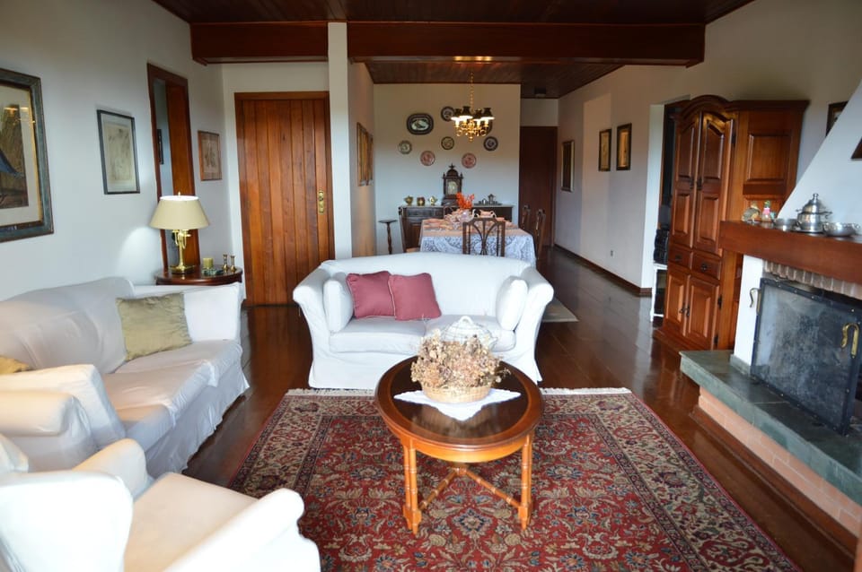 Apartamento Espaçoso Vista Montanha Apartment in Campos do Jordão