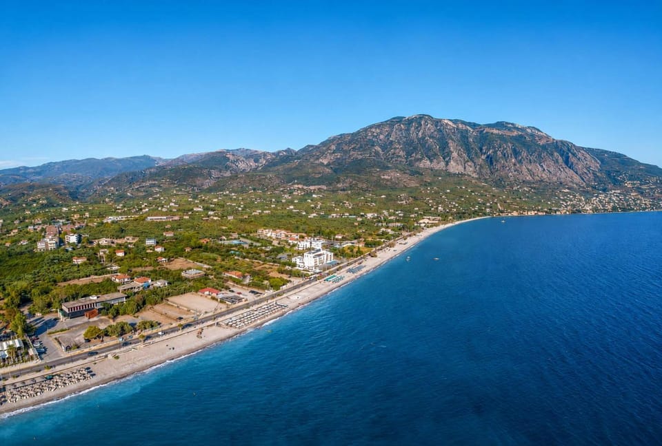 Socrates Suite C2 - Elevated City Stay in Kalamata House in Messenia