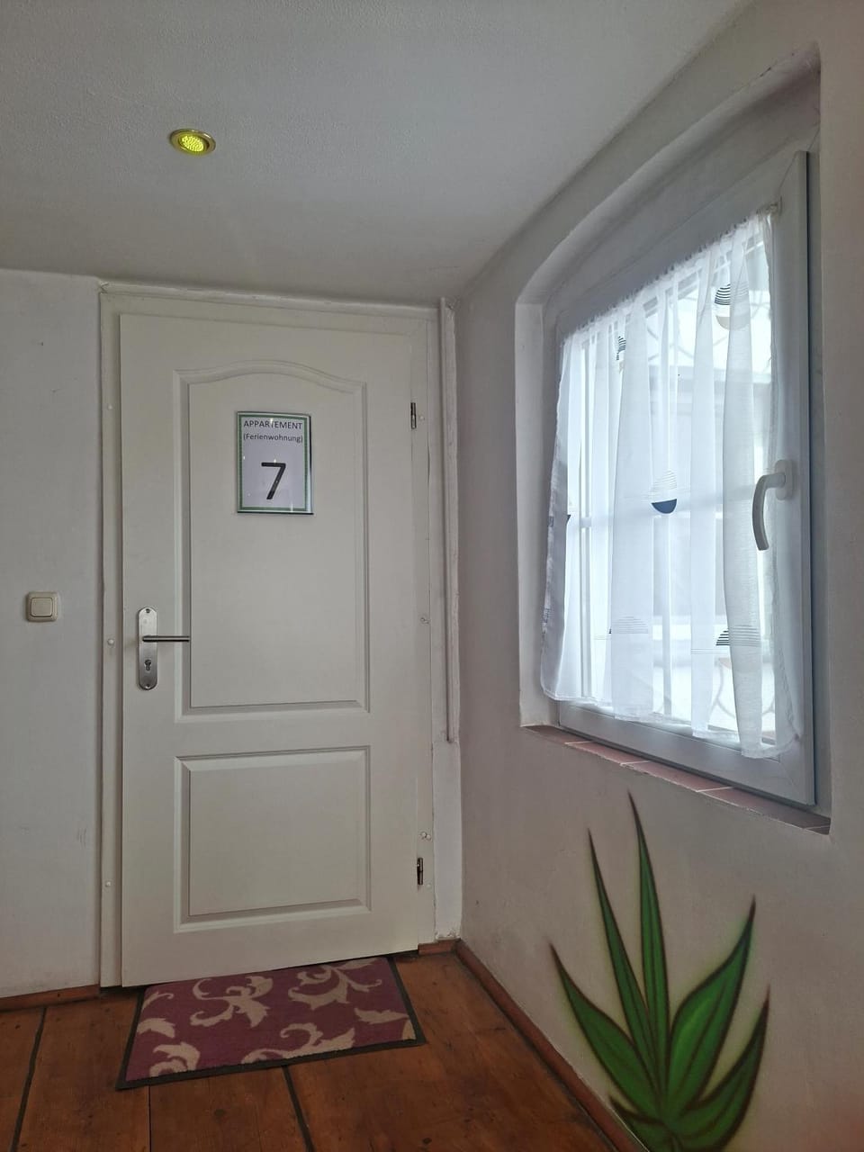 Facade/entrance