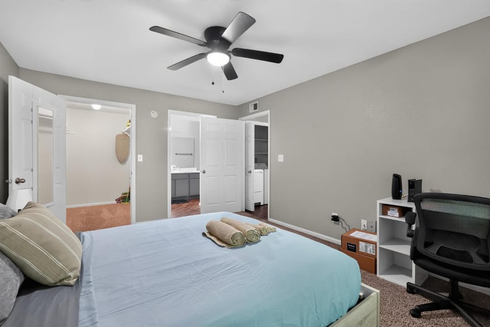 Comfortable Kingsgate 2BR Apartment in Beaumont