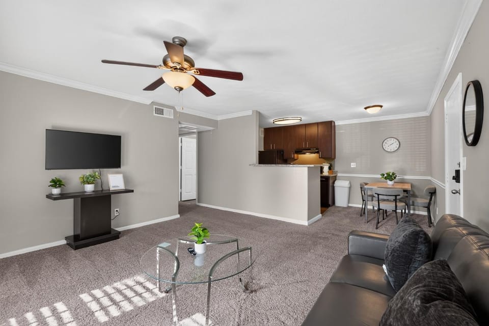 Relaxing Kingsgate 2BR Apartment in Beaumont