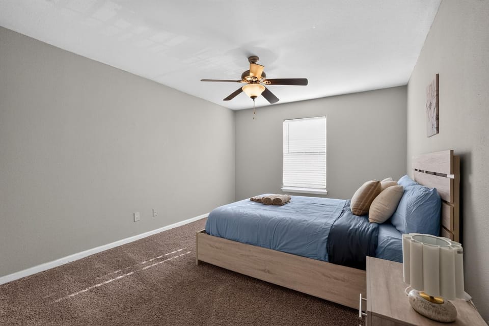 Relaxing Kingsgate 2BR Apartment in Beaumont