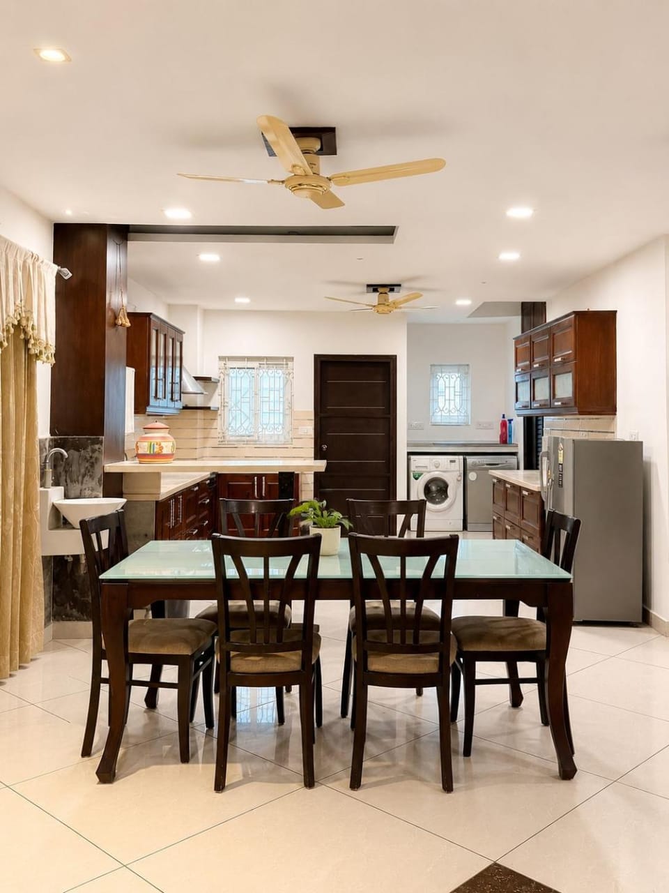 Challa Mansion Luxury 2BHK near AMB AIG DLF Apartment in Hyderabad
