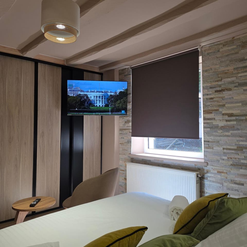 TV and multimedia, Bedroom