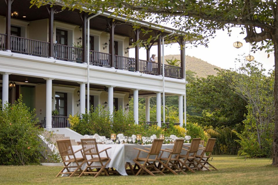 Property building, Restaurant/places to eat, Garden, Dining area, Garden view