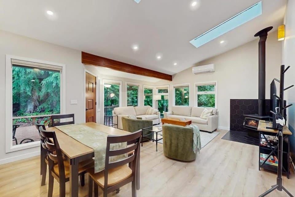 Sanctuary on Park Ave House in Bainbridge Island