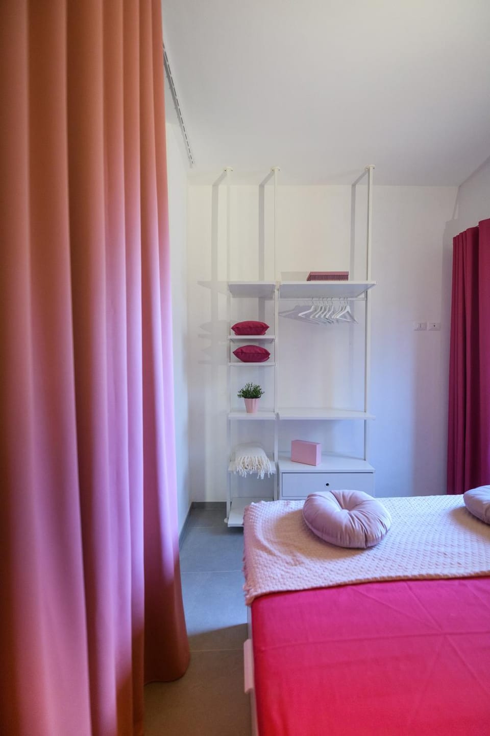 Bed, Photo of the whole room, Bedroom, wardrobe