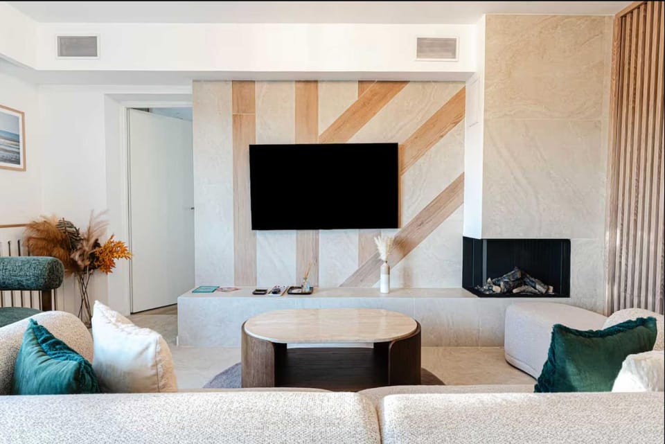 TV and multimedia, Living room