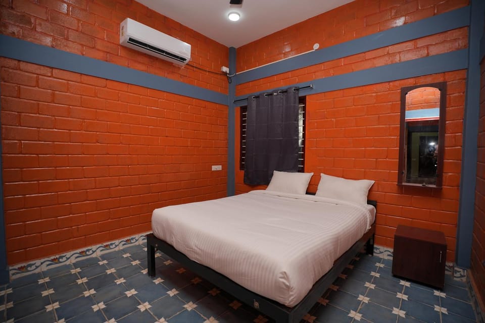 Bedroom, air conditioner