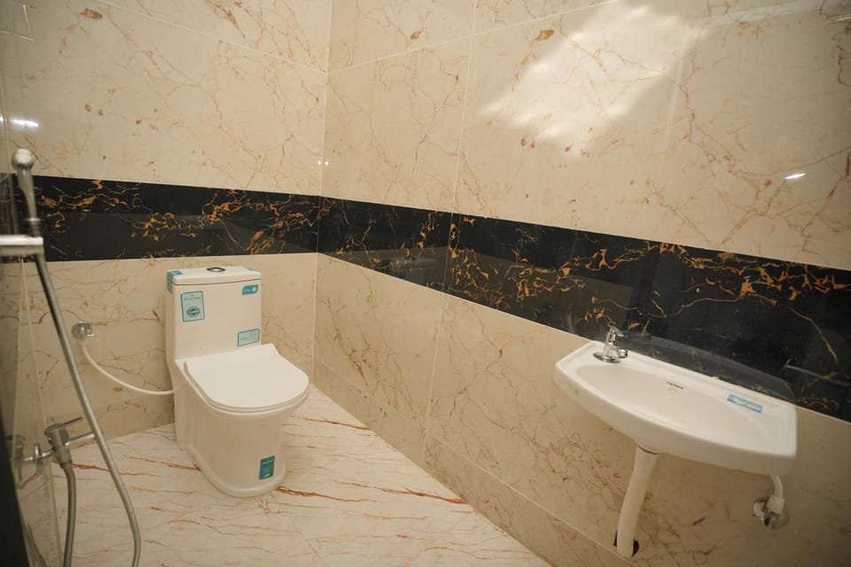 Toilet, Bathroom