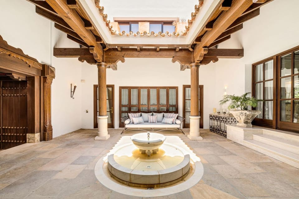 All About Villa Ronda Villa in Marbella