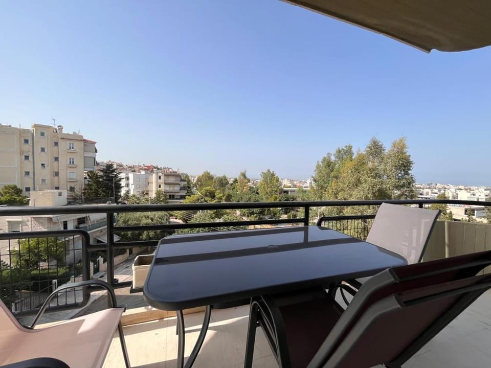 Large Apartment in Athens with Free Parking Apartment in Decentralized Administration of Attica