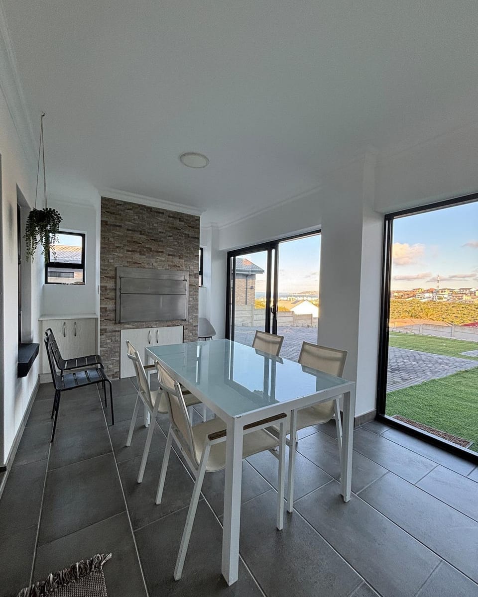 BBQ facilities, View (from property/room), Dining area