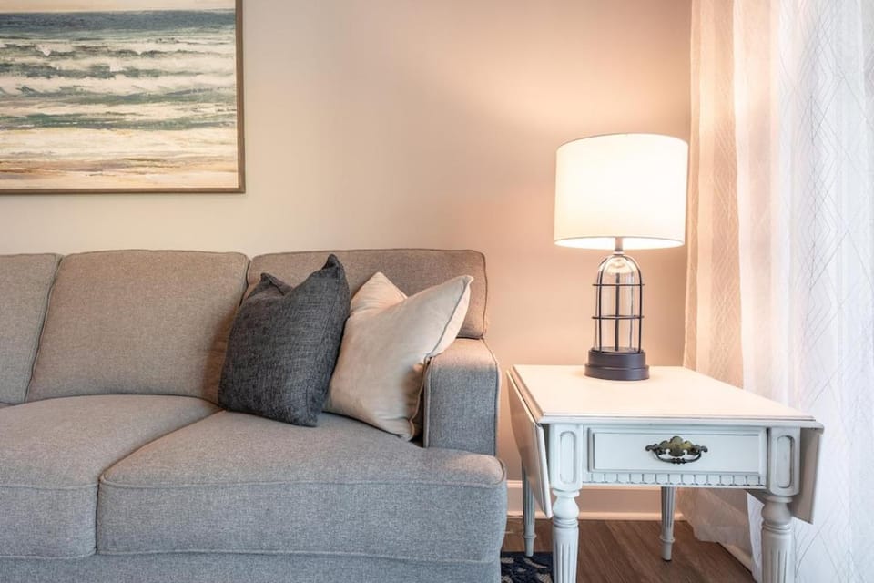 Ocean Pearl - Pet-Friendly St Simons Island Condo Near Pier Village & Beach House in Saint Simons Island