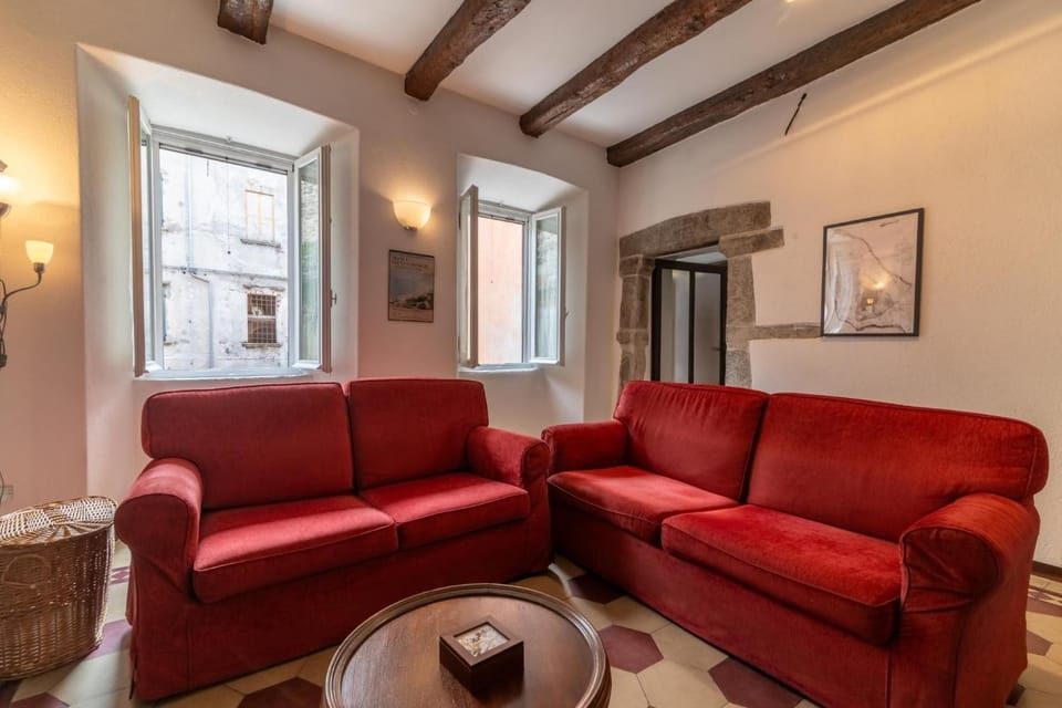 Giardino segreto casa con giardino privato Apartment in Orta San Giulio