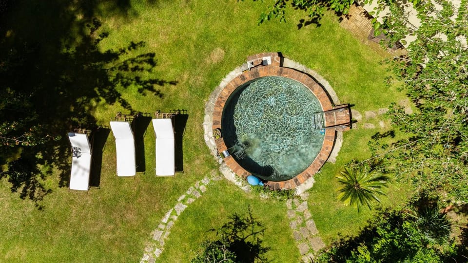 B&B I Menhir "nel Bosco" - Affittacamere Bed and Breakfast in Sarzana