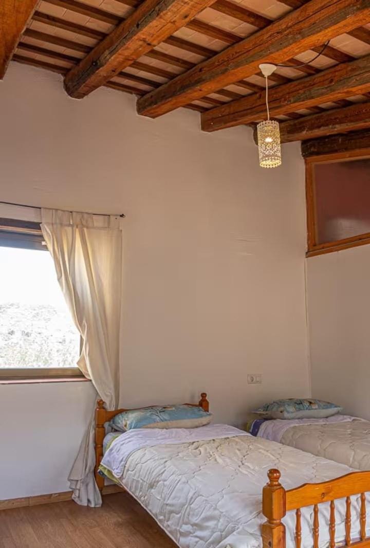 Can Riqué House in Alt Empordà