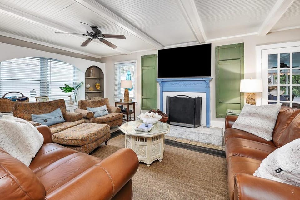 Peace of the Beach - 7BR East Beach St Simons Island Rental with Pool House in Saint Simons Island