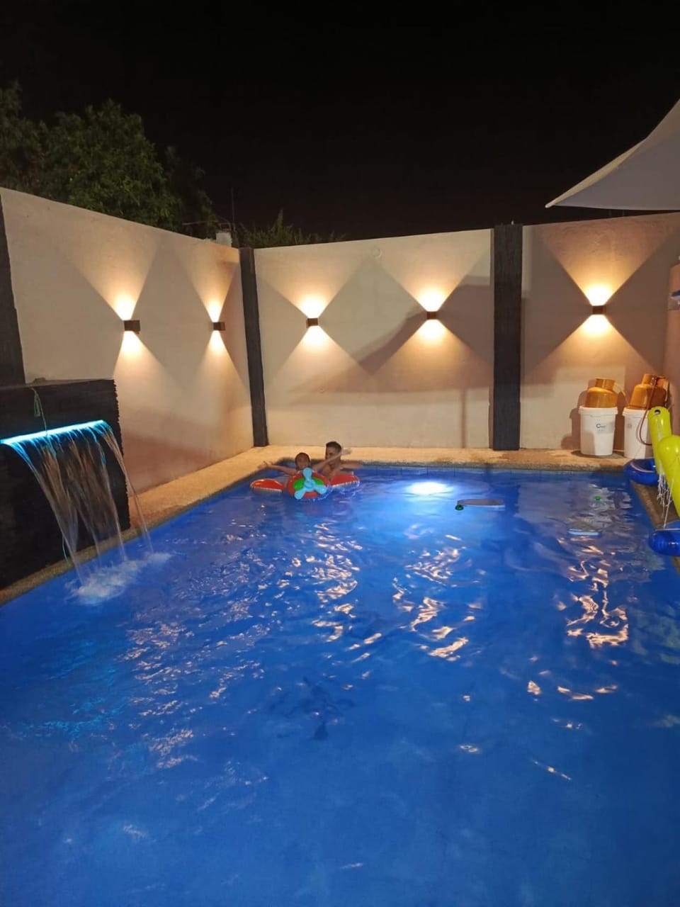 Swimming pool