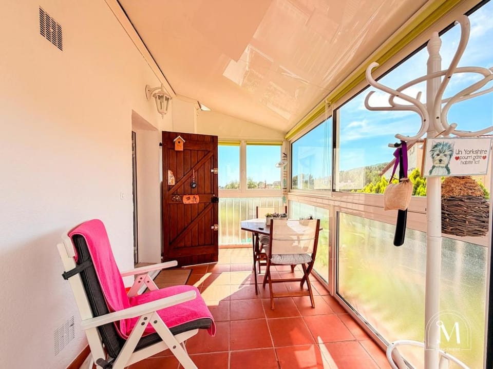 Maisonnette avec jardin et aperçu mer à Bandol Apartment in French Riviera
