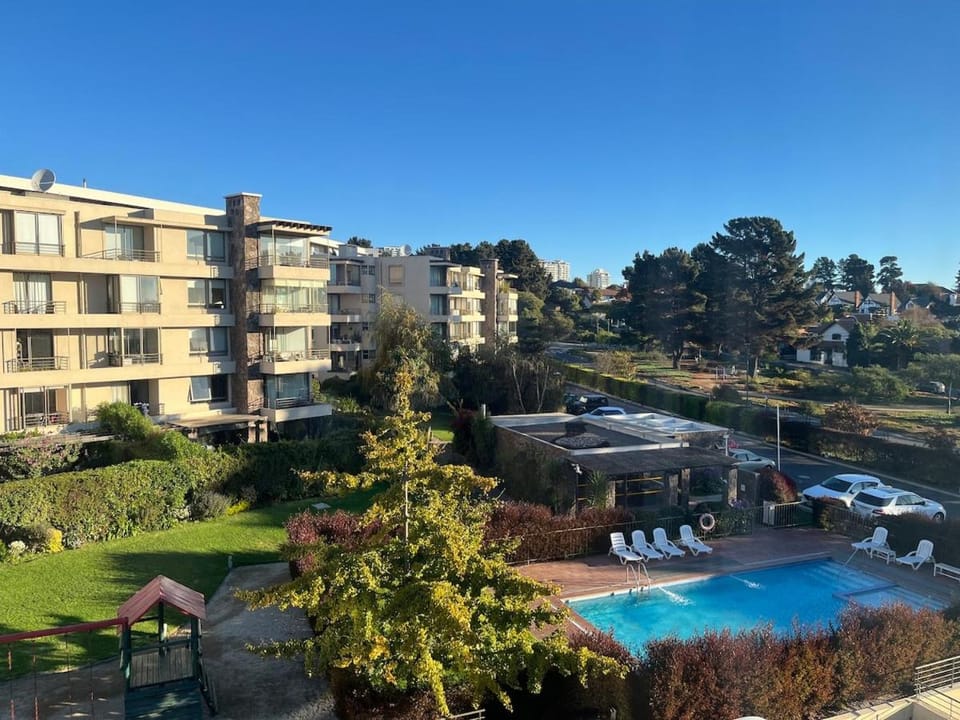 Property building, Garden view, Pool view, Swimming pool