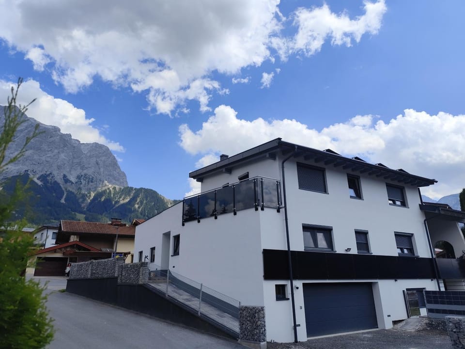 Property building, Natural landscape, Mountain view