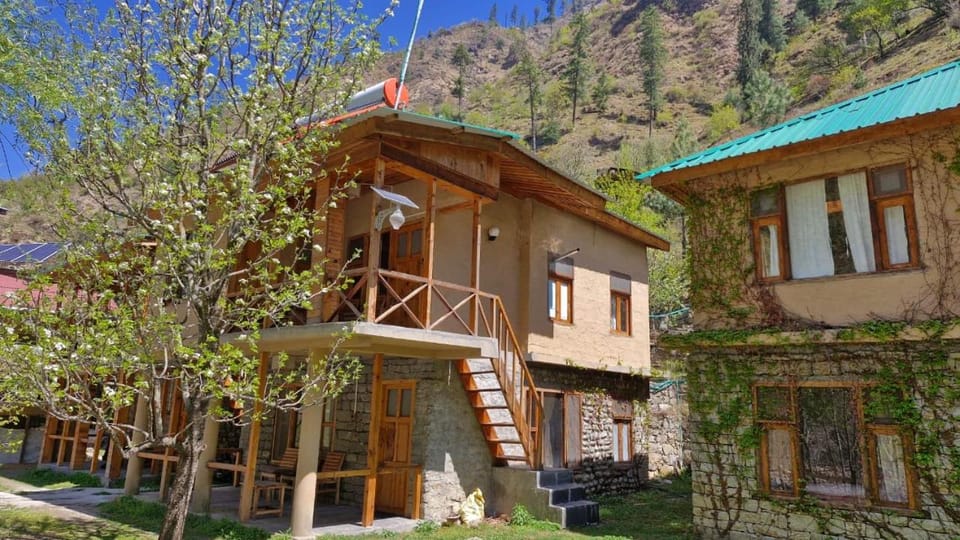 Great Escape Tirthan Nature lodge in Himachal Pradesh