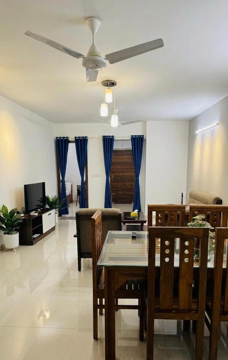 Signature by Glass Loft-Premium 3BHK near KIMS Hospital Apartment in Thiruvananthapuram