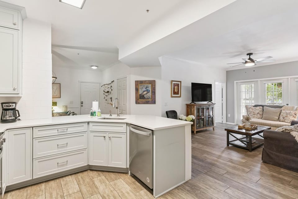 The Salty Seahorse - Barnes Plantation Condo on St Simons Island House in Saint Simons Island