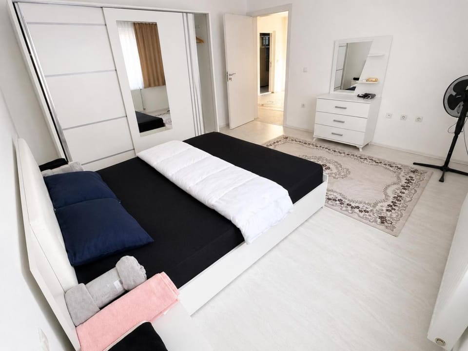 Bed, Photo of the whole room, Bedroom, towels, wardrobe