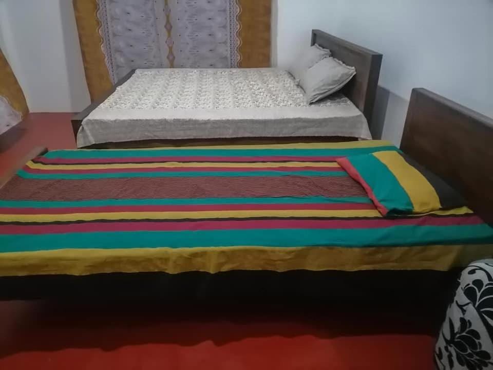 DEW Guest House Bed and Breakfast in Sri Lanka