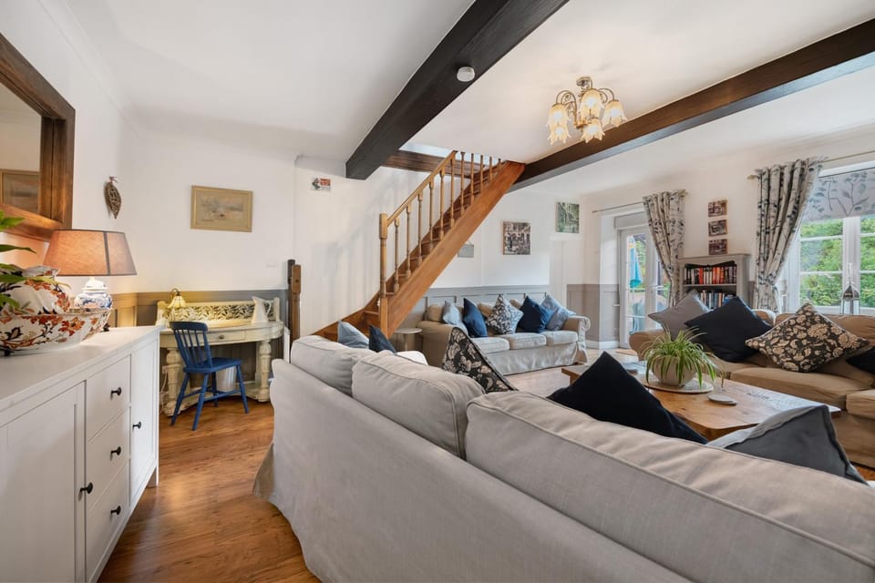 Property building, Living room