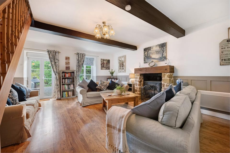 Property building, Living room