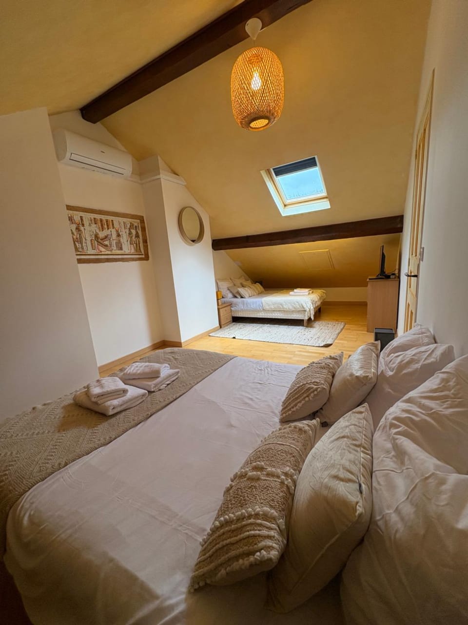 Bed, Bedroom