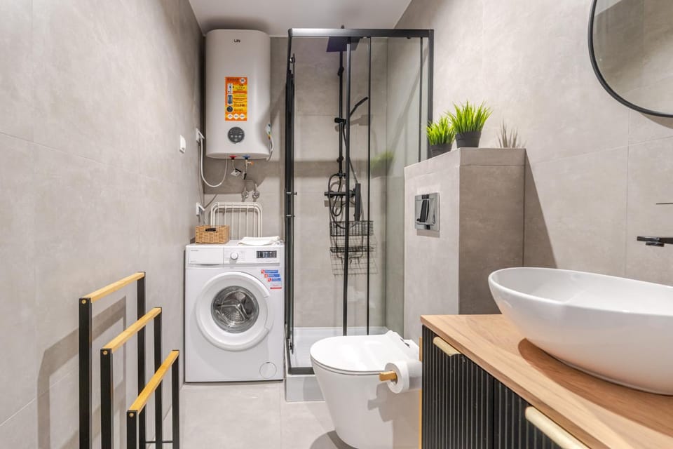 Shower, Toilet, Bathroom, washing machine