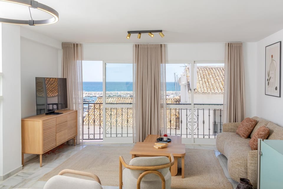 MARBELLA BANUS SUITES - Brand New Luxury Duplex - Puerto Banús Marina - 2BR - 2BA - Spectacular Mediterranean Views - Heart of Puerto Banús - Steps from El Corte Inglés Luxury Shopping - Surrounded by Restaurants & Nightlife Apartment in Marbella