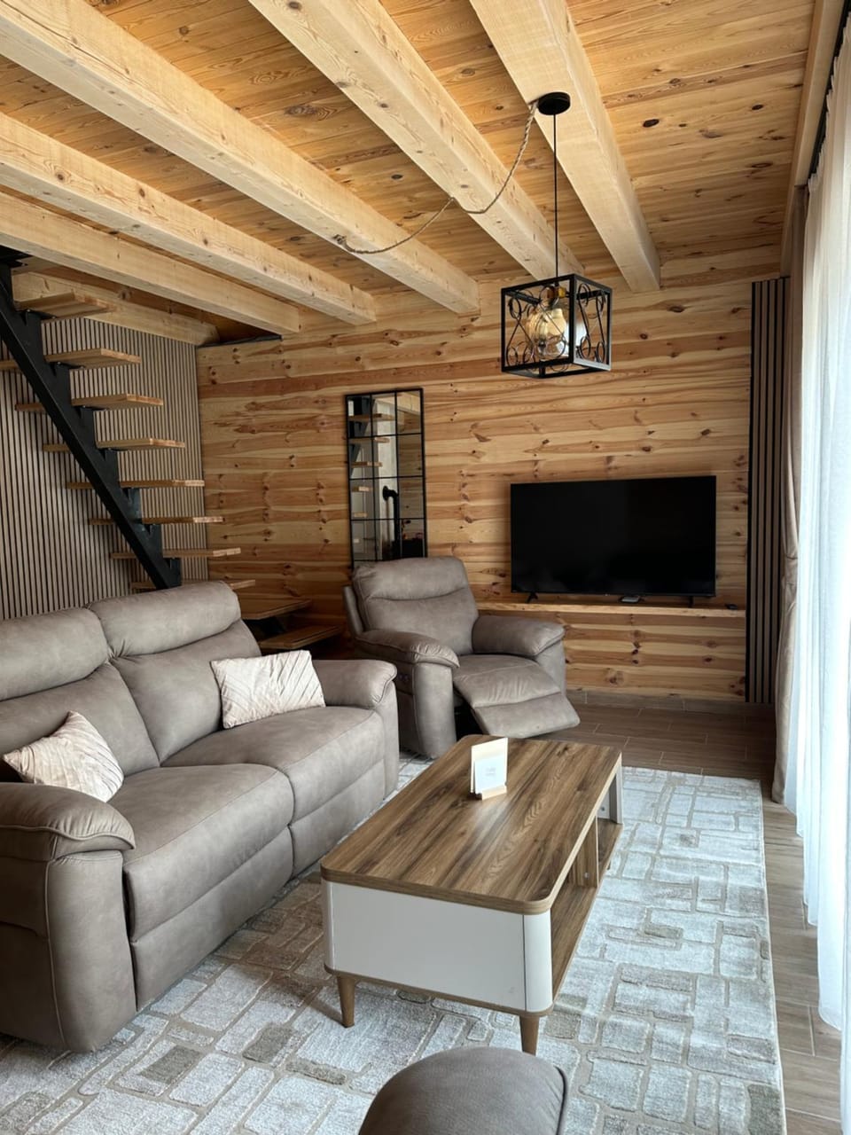 Everpine chalet House in Montenegro