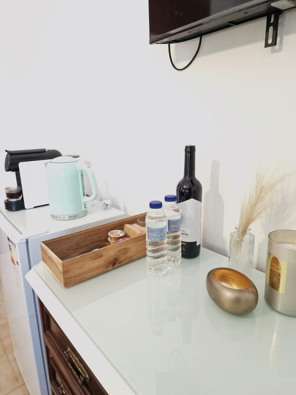 Portimão Guest House - Suites & Rooms, Rooftop River View, BBQ & AC Bed and Breakfast in Portimao